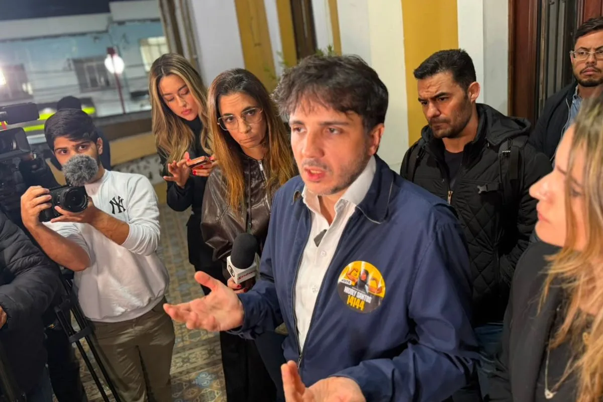 Da bomba atômica ao banho de sangue: o passeio de Renan Santos no JN