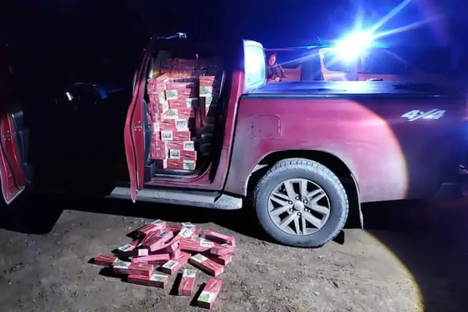 Incautaron más de 780 kilos de hojas de coca y 24.000 atados de cigarrillos de contrabando en Salta