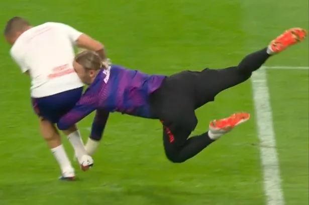 PSG star knocked out in worrying scenes during warm up as medics rush on pitch