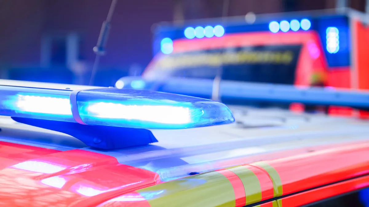 Autounfall in Schwaben - Mutter (31) tot, Tochter (6) schwer verletzt