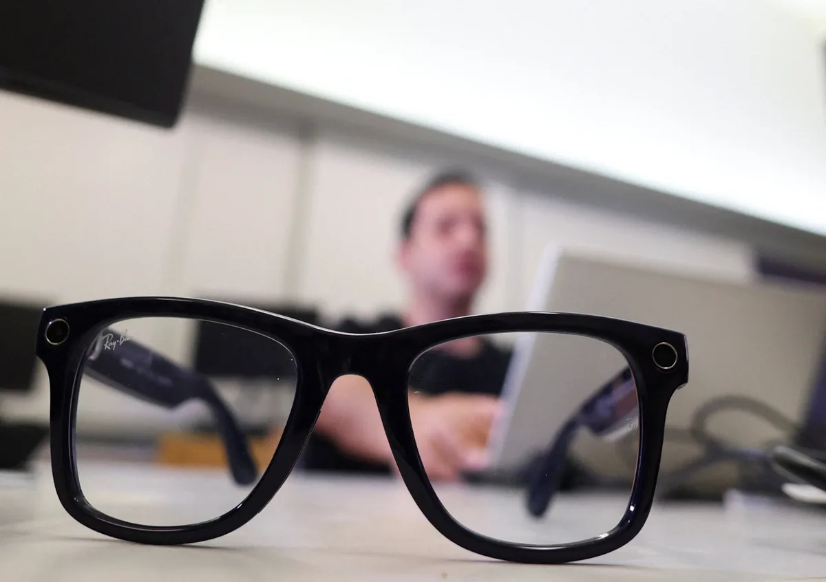 Por qué las gafas inteligentes de Meta podrían prohibirse en cines