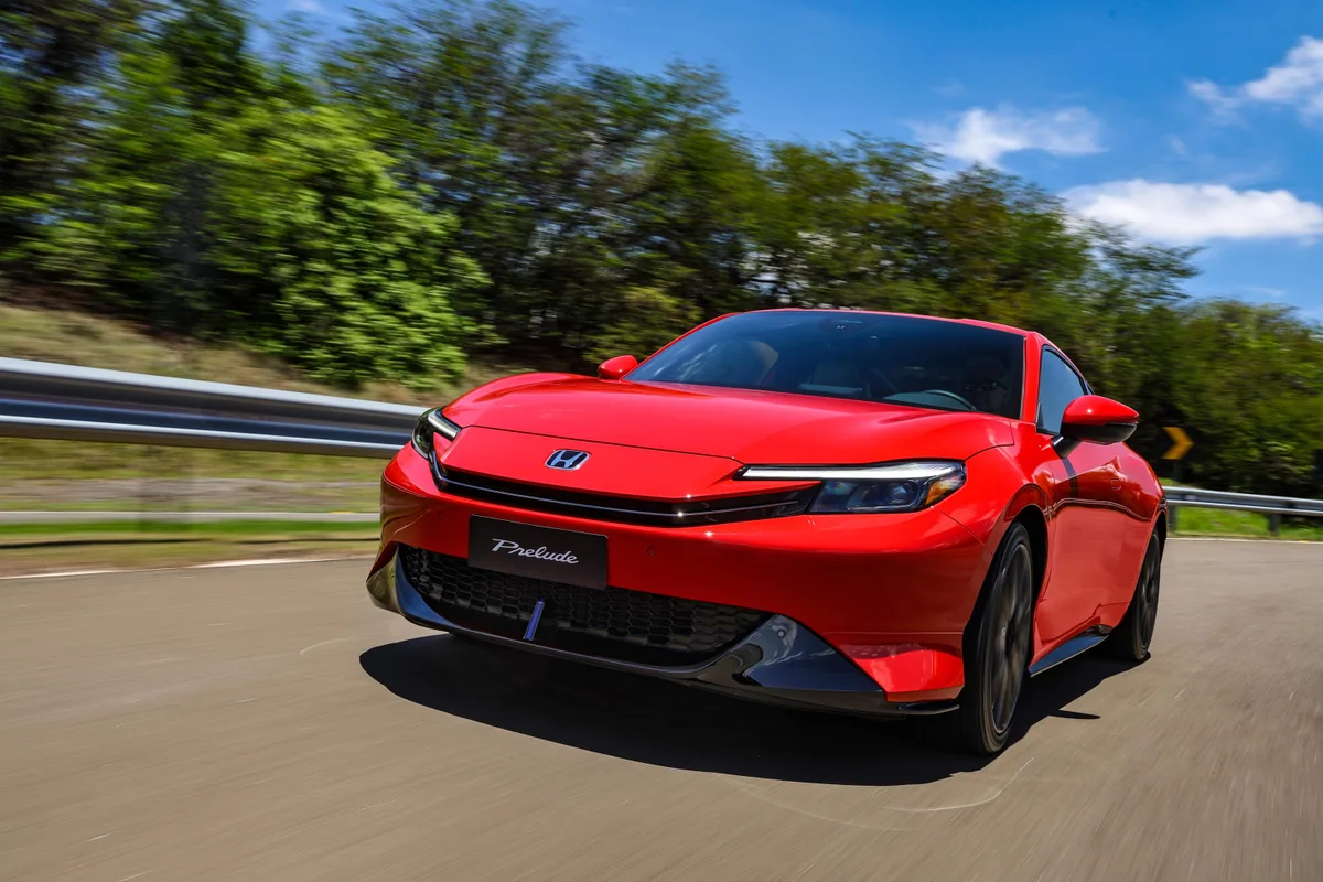 Honda Prelude volta ao Brasil com 203 cv, tecnologia híbrida e DNA do Type R