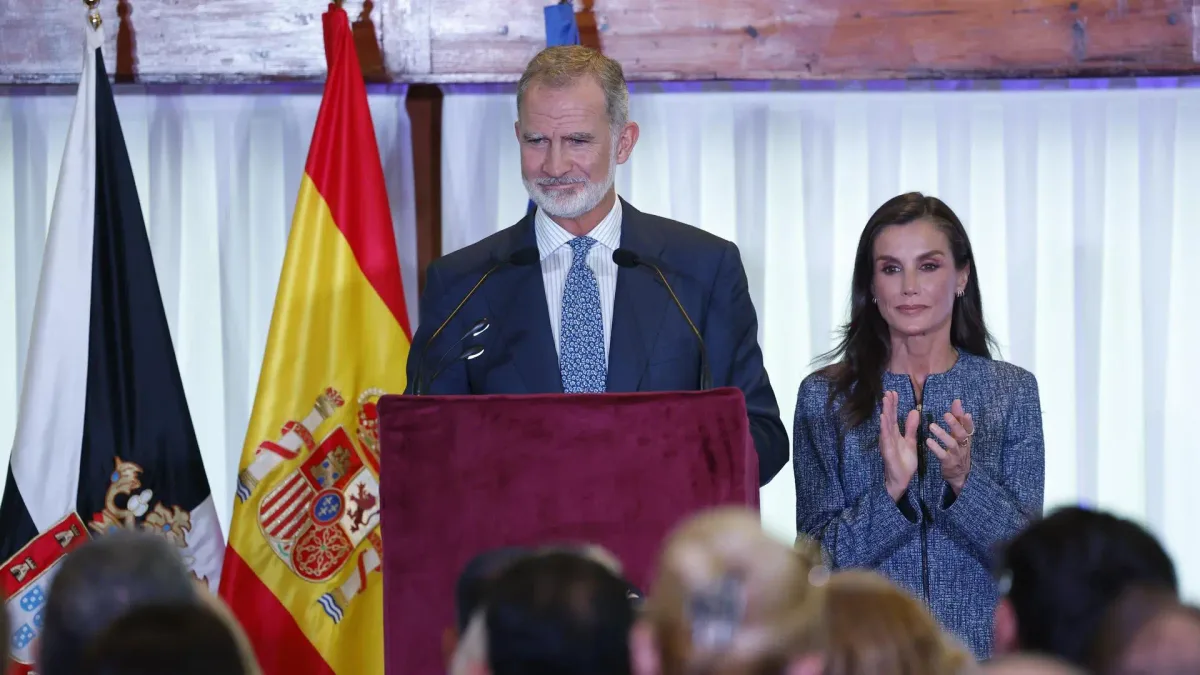 Visita de los Reyes a Ceuta, en directo | Feijóo critica a Sánchez por no haber ido con los monarcas: "Yo sí los habría acompañado"