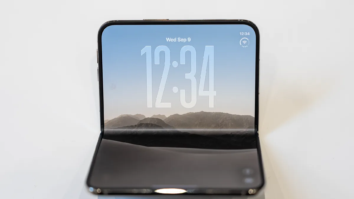 Apple debuts foldable iPhone Duo