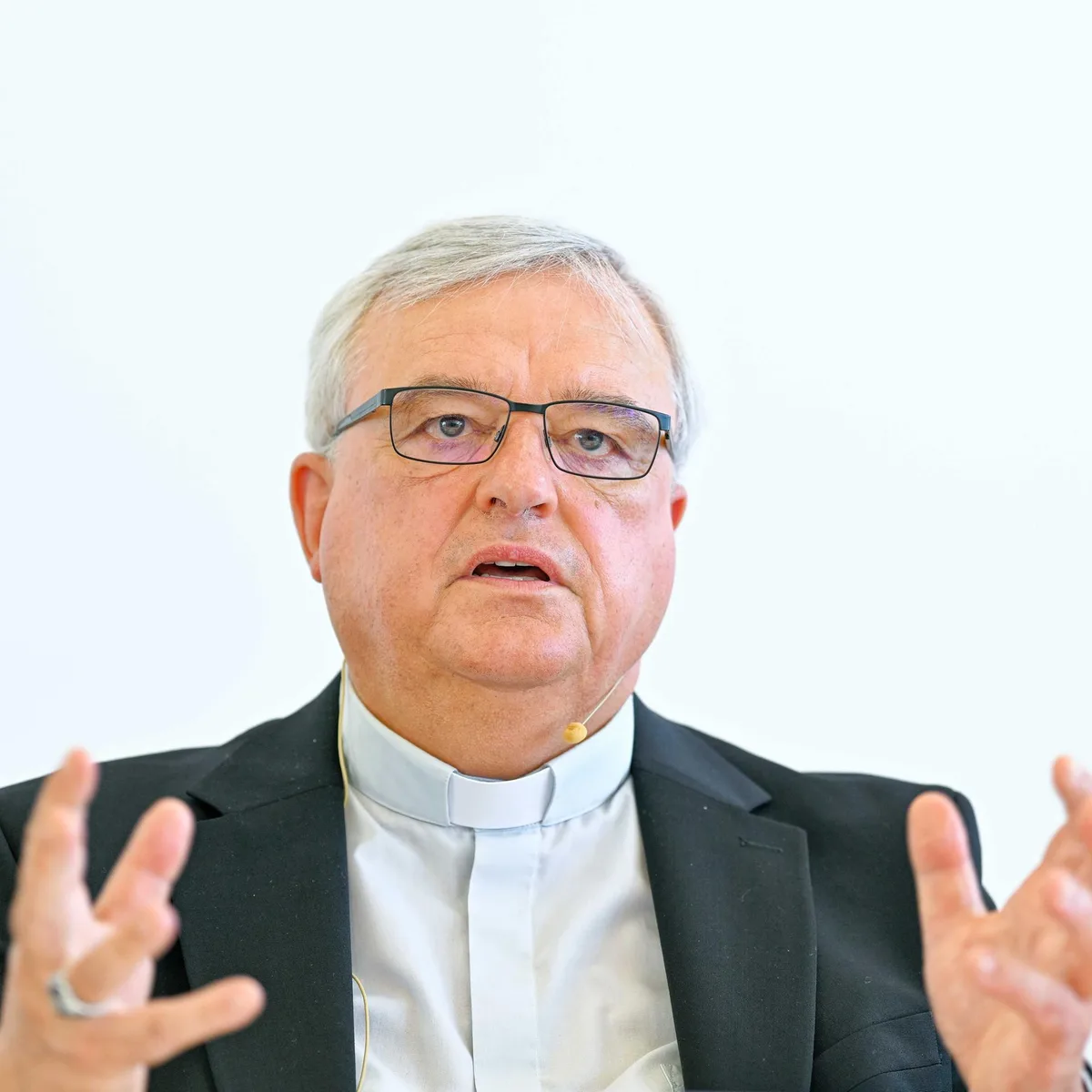 Gesundheitliche Gründe - "Großer Verlust": Bischof von Speyer legt Amt nieder