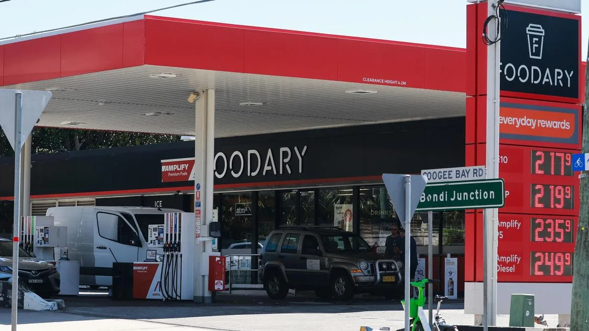 Ampol to pay huge dividend to shareholders as profits leap