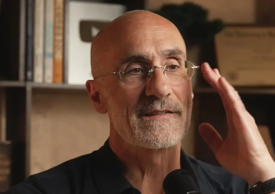 Arthur Brooks, catedrático de Harvard: “Si querés ser un buen padre y que tus hijos sean buenos, honestos y felices, sé un ejemplo de lo que querés ver”