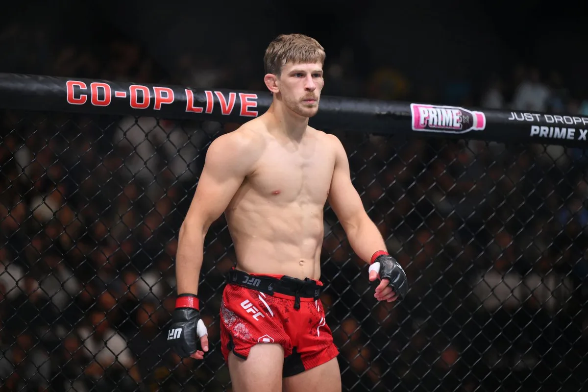Боец UFC Арнольд Аллен заявил, что подрезал Артура Бетербиева на дороге