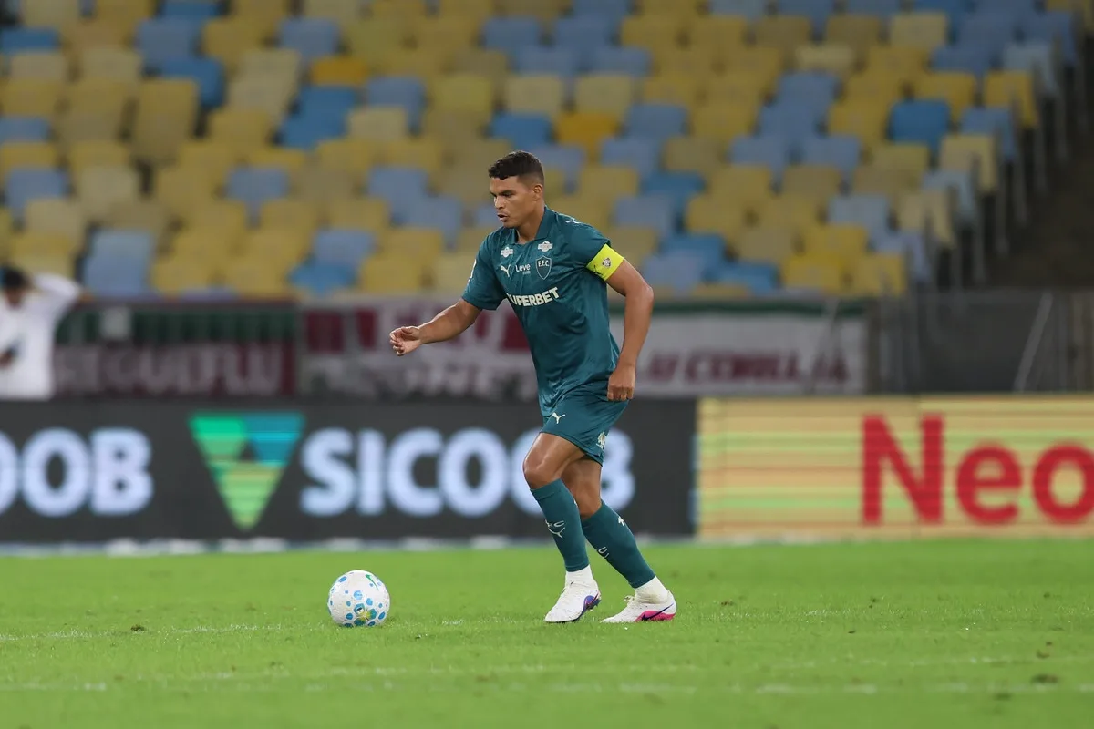 Thiago Silva se despede de Zubeldía após demissão do treinador