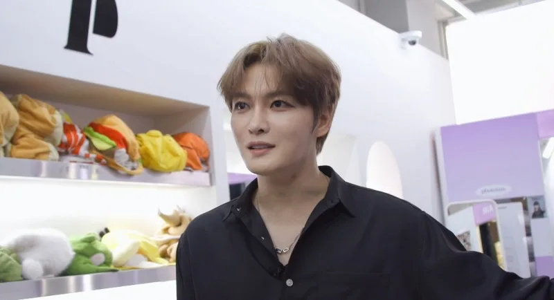 김재중, 도쿄 한복판 갔더니 자기 얼굴이 ‘대문짝’…“나도 처음 봐”