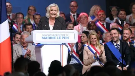 Marine Le Pen détaille une série de propositions sur le logement, qui sera "un des grands chantiers" de son quinquennat si elle est élue
