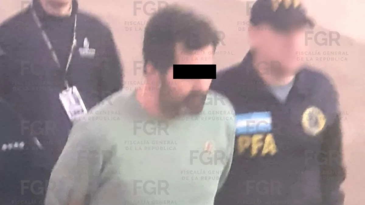 Gobierno revela primeras imágenes del traslado de Fernando Farías Lagunas a México