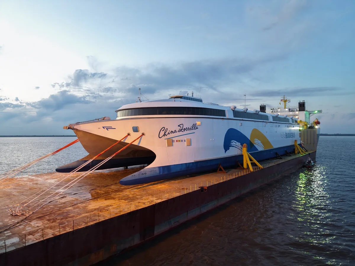 El ferry eléctrico más grande del mundo conecta Buenos Aires con Colonia y costó US$200 millones