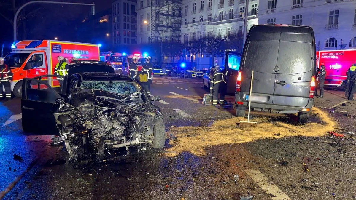 18-Jähriger vor Gericht: Raser baut tödlichen Unfall - wegen Mordes verurteilt