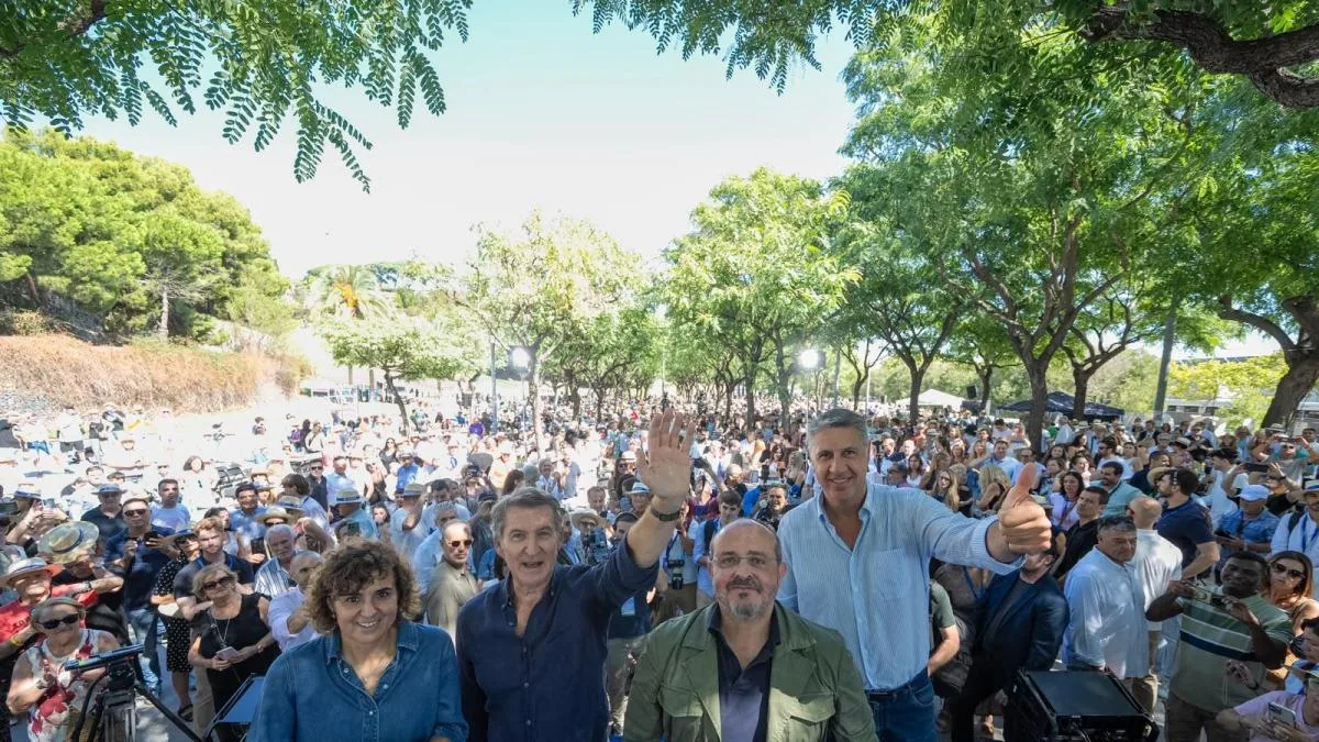 Feijóo aboga por la unidad para que Catalunya lidere y deje “el sillón del psiquiatra”