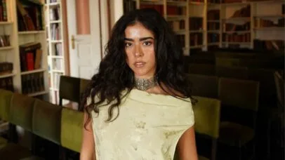 Mariana Mug lança música inédita de Rita Lee guardada há 40 anos