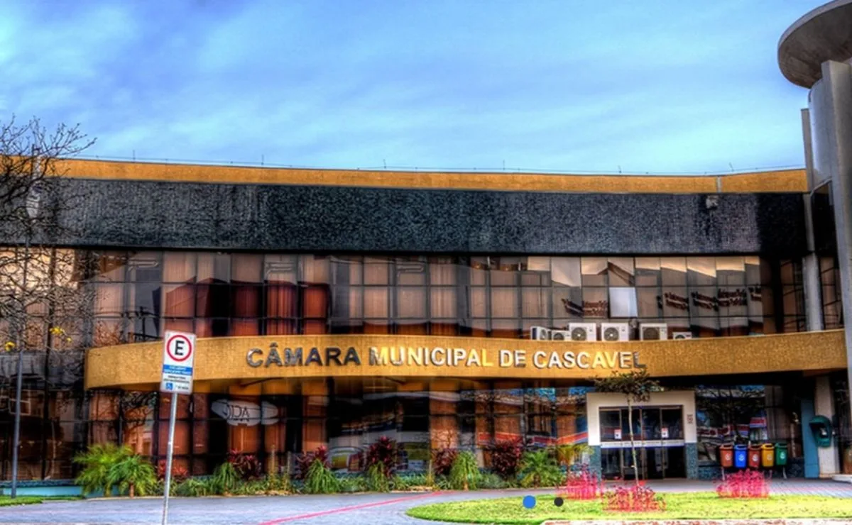 Caso de monitora presa por agressões em CMEI de Cascavel chega à Câmara de Vereadores