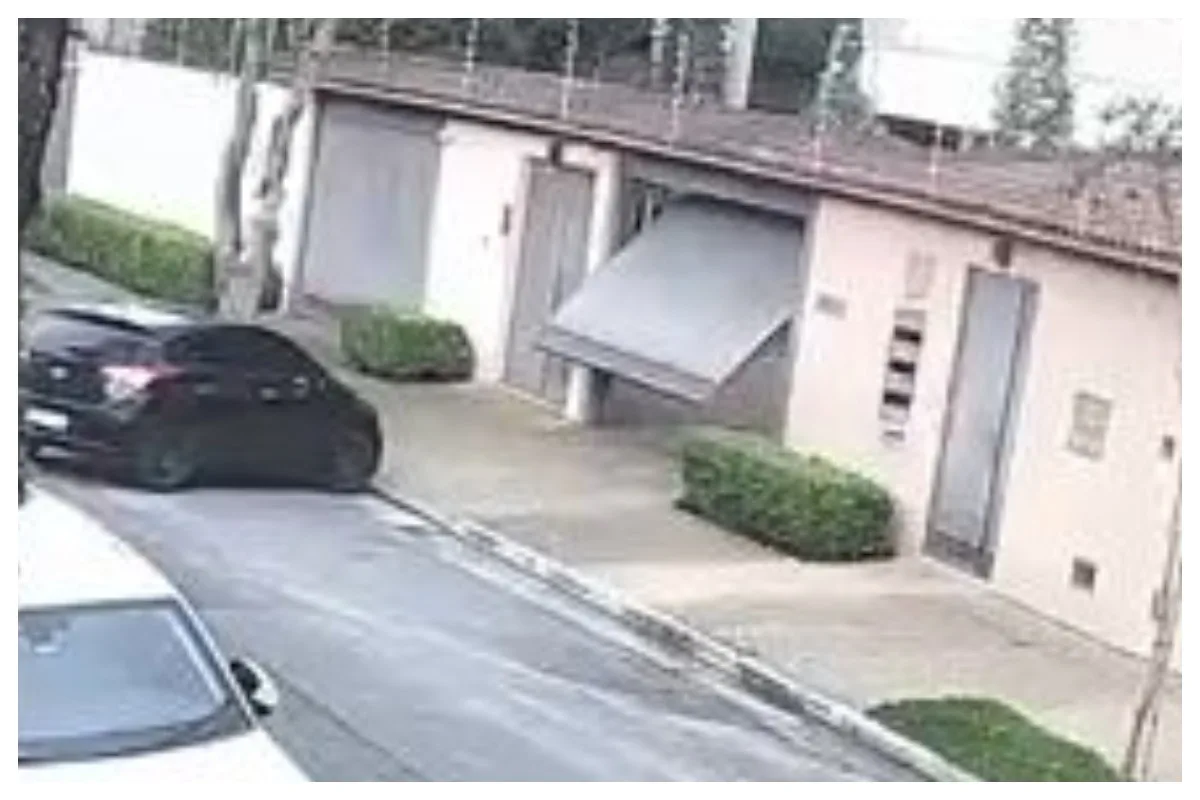 Vídeo: ladrões mortos pela PM tinham entrado antes de carro na mansão da família Matsunaga
