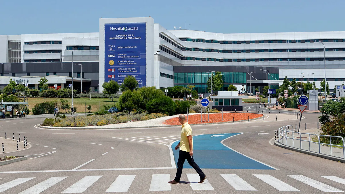 Governo vai renegociar contrato de PPP do Hospital de Cascais para permitir ampliação