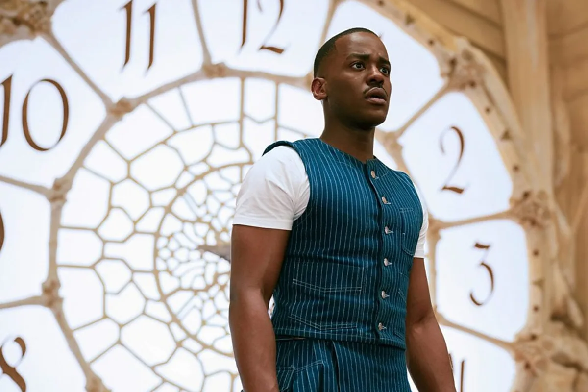 ‘Doctor Who’ Writer Mark Gatiss Says What We’re All Thinking About the Show’s Future