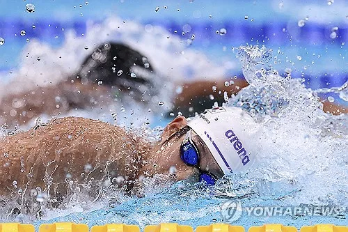 [아시안게임] 김영범·황선우, 남자 자유형 100ｍ 은·동…판잔러 2연패