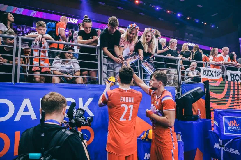 « Une équipe, ça prend du temps à se faire » : à trois semaines de l'Euro de volley, les Bleus sont toujours en chantier