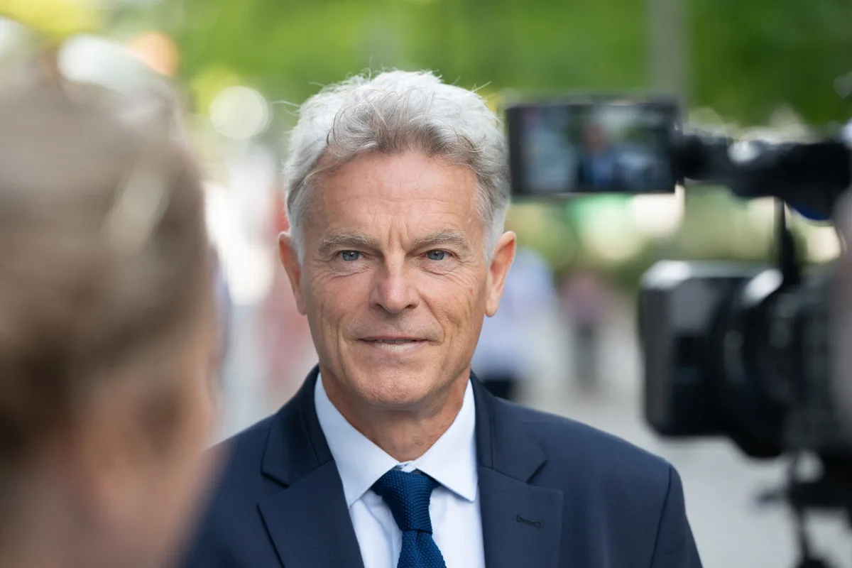 Présidentielle 2027 : le communiste Fabien Roussel repart en solitaire