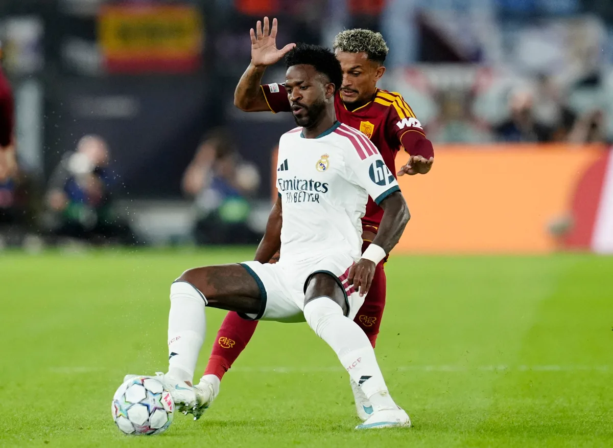 Vini Jr reclama de suspensão e faz autocrítica no Real Madrid: "Estou chateado comigo mesmo"