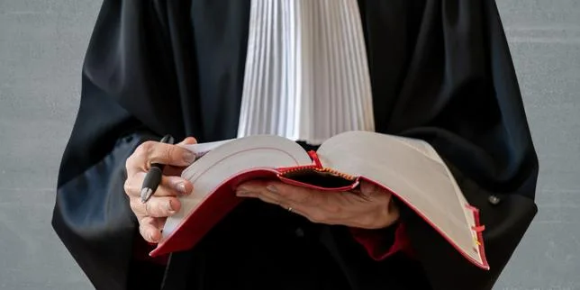 Deux inspecteurs du travail de Grenoble sanctionnés pour insubordination