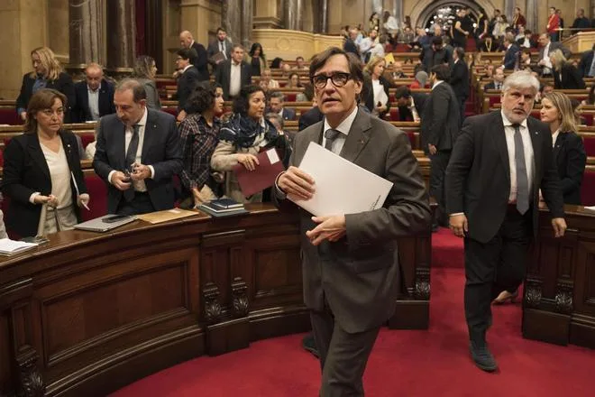 La inmigración capitaliza las preguntas de la oposición a Illa aunque la educación gana peso