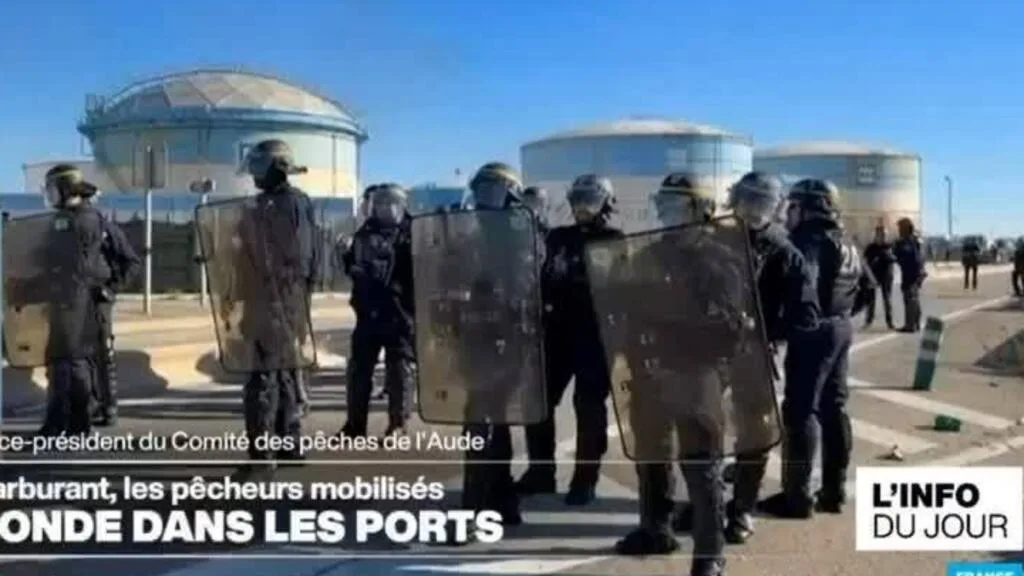 Flambée des prix du carburant en France : les pêcheurs se mobilisent