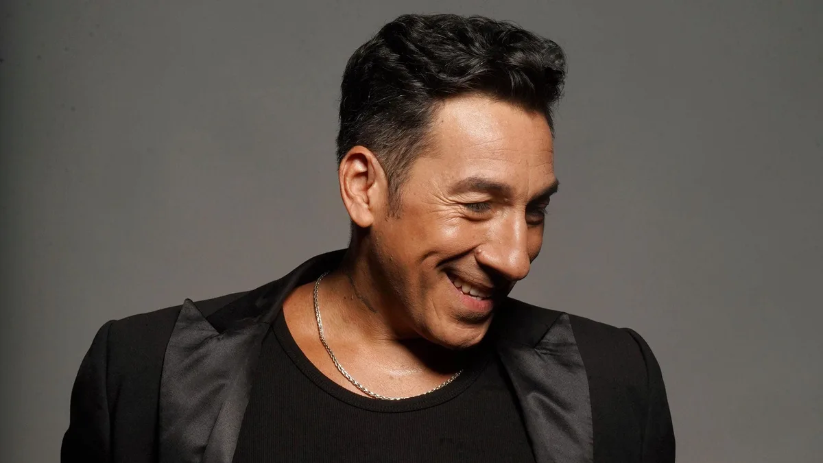 Ariel Ardit vuelve a brindar su versión personal del cancionero de Sandro, nominada al Gardel 2026