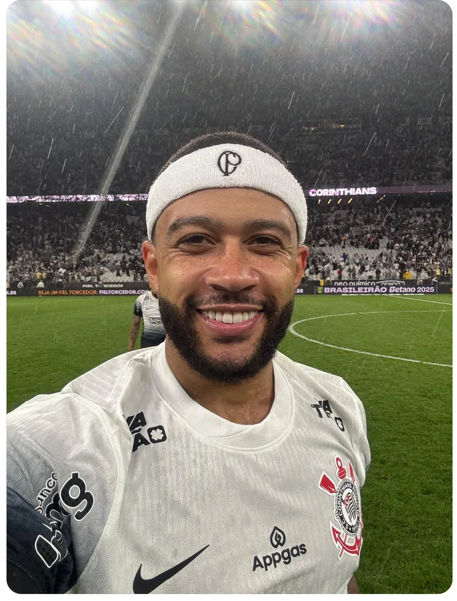 Memphis precisa jogar bem e provar que valeu a pena ficar no Corinthians