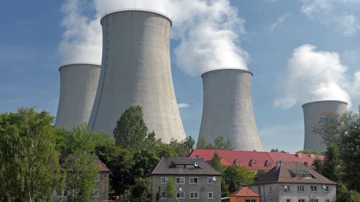 Business-Ticker: Polen plant befristete Steuererhöhung für große Energiekonzerne