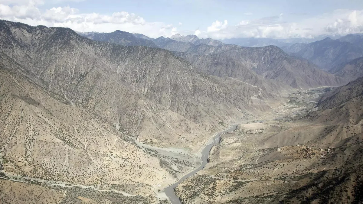 4.9-magnitude earthquake hits Afghanistan near Hindu Kush