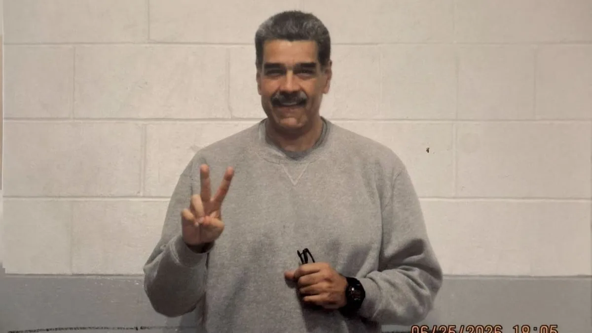 Perfil de Maduro divulga novas fotos do ex-ditador na prisão nos EUA