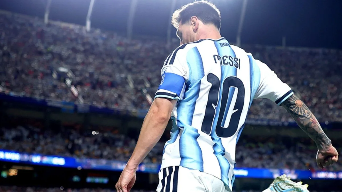 Ex-jogador do Real Madrid pode virar ‘herdeiro’ de Messi na Argentina: ‘Vai ser o camisa 10’