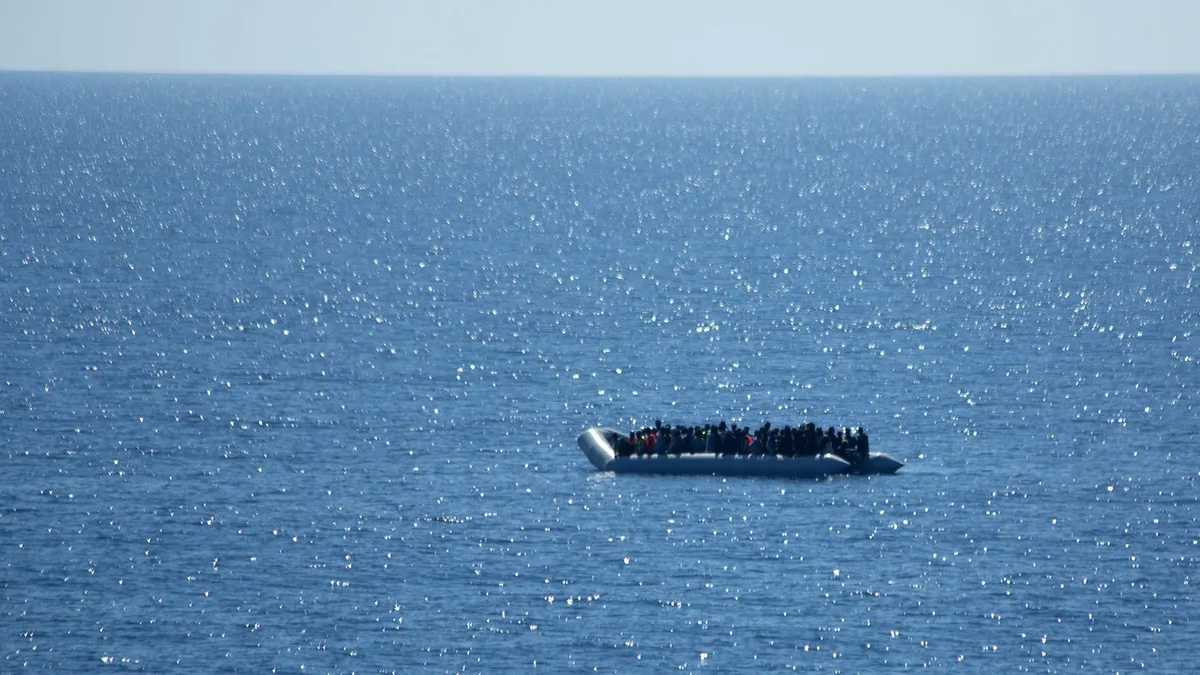Mittelmeer - Griechische Küstenwache rettet mehr als 200 Migranten