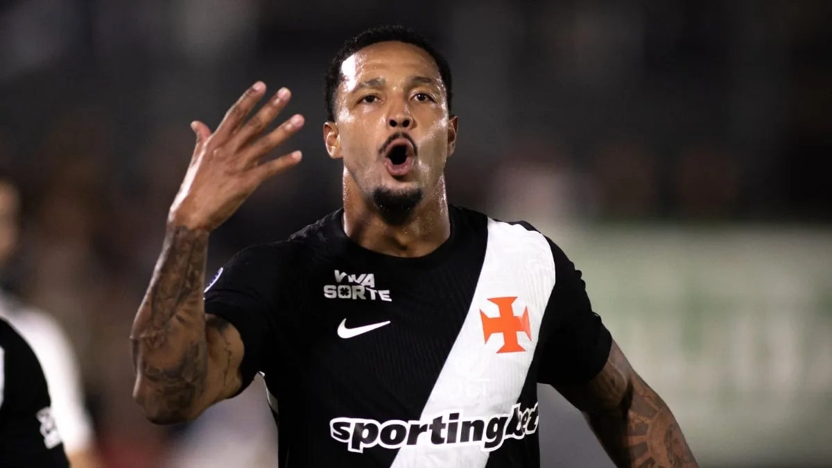 Jogador do Vasco é alvo de operação que investiga tráfico de drogas e armas no Rio