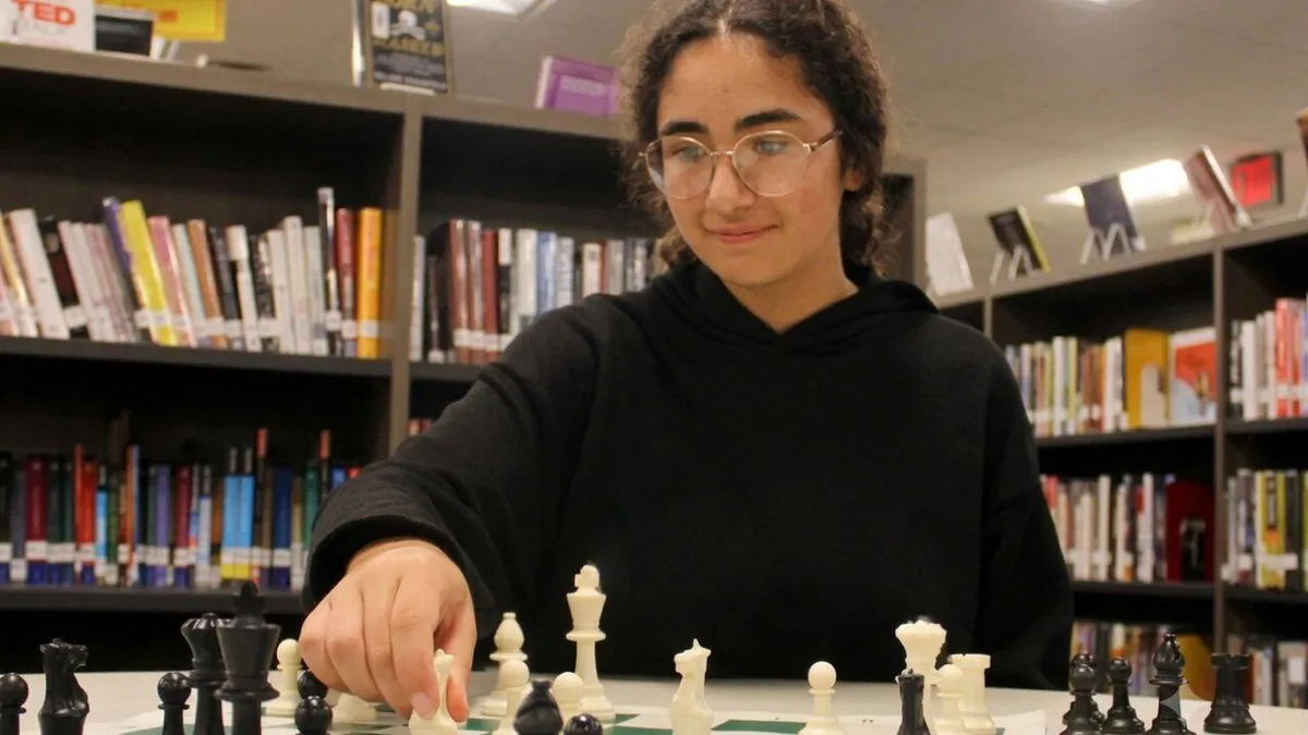 14-year-old tested whether AI can recognise stress; a basic model beat ChatGPT-4o
