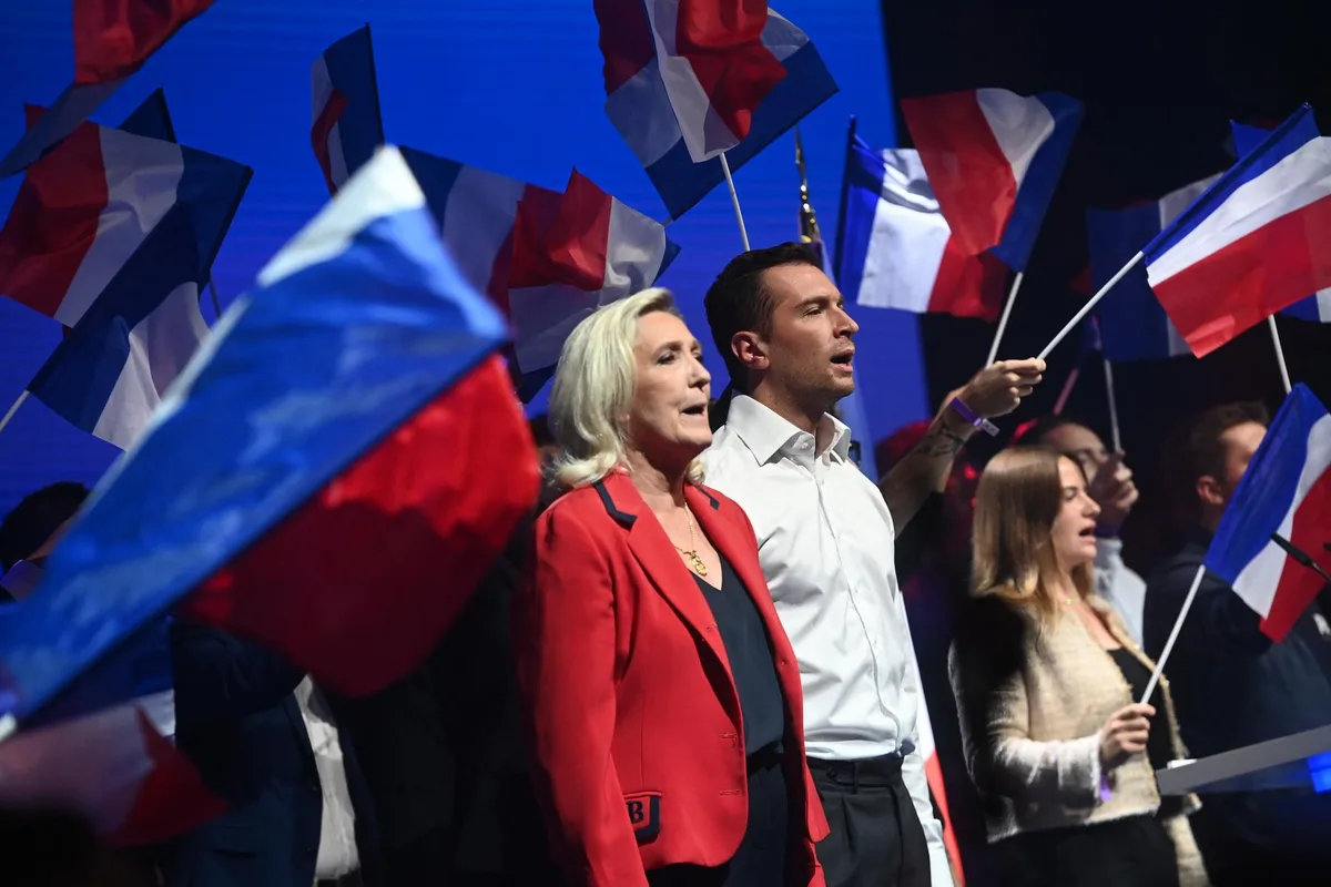 « LFI plus dangereuse que le RN ? Une hallucination collective »