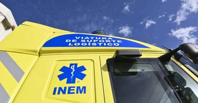 Homem ferido com gravidade em acidente com trator na vindima