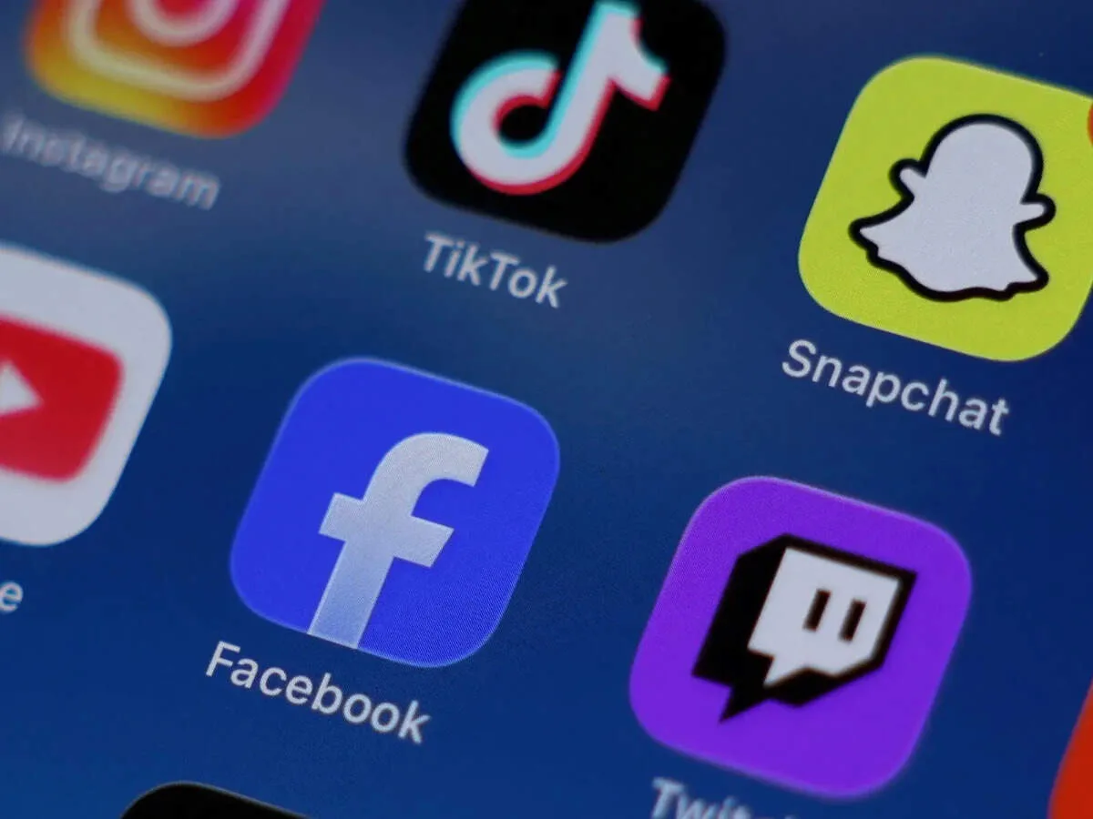 New Zealand to introduce bill banning social media for children under 16