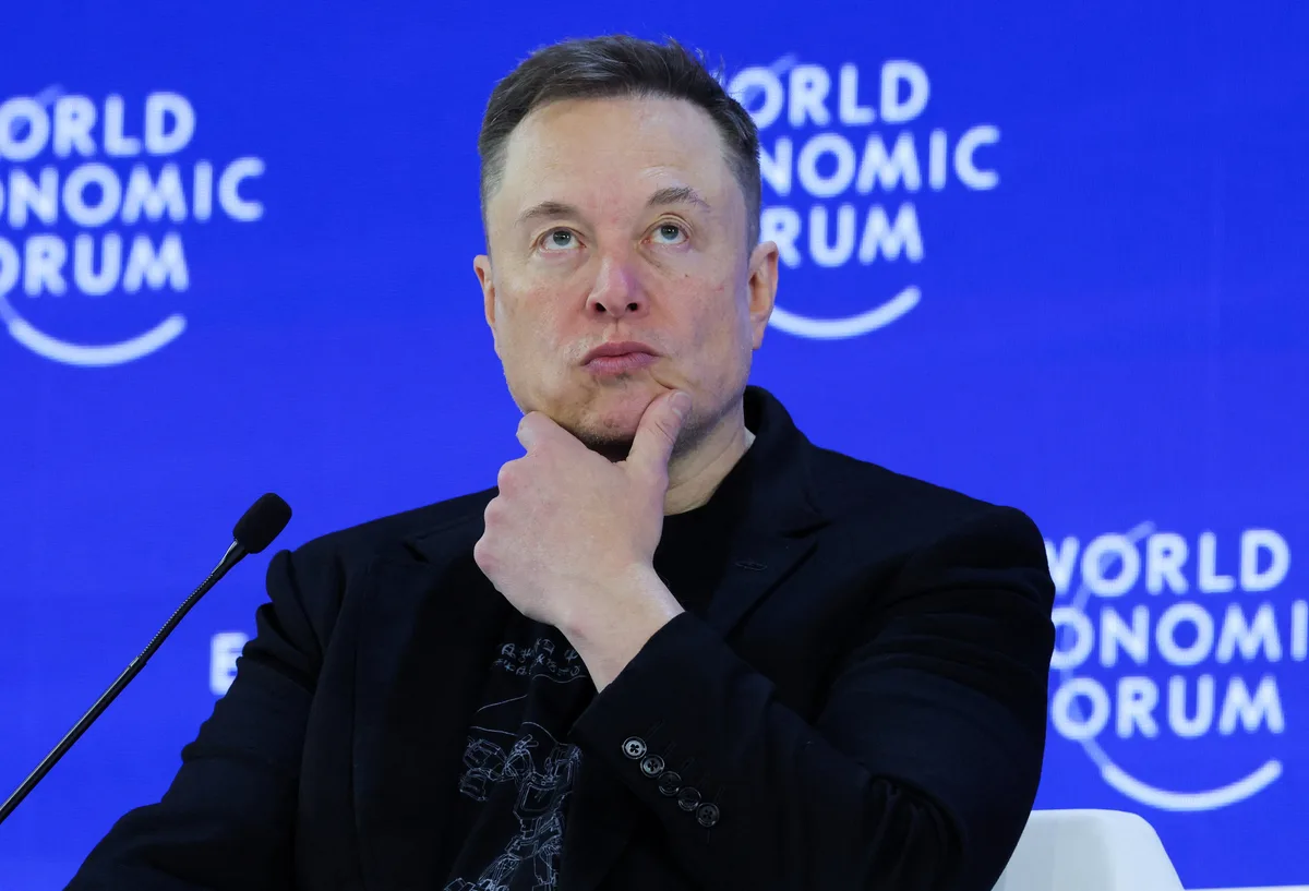 Elon Musk tem 2,4 vezes a fortuna dos 255 bilionários brasileiros, segundo a Forbes