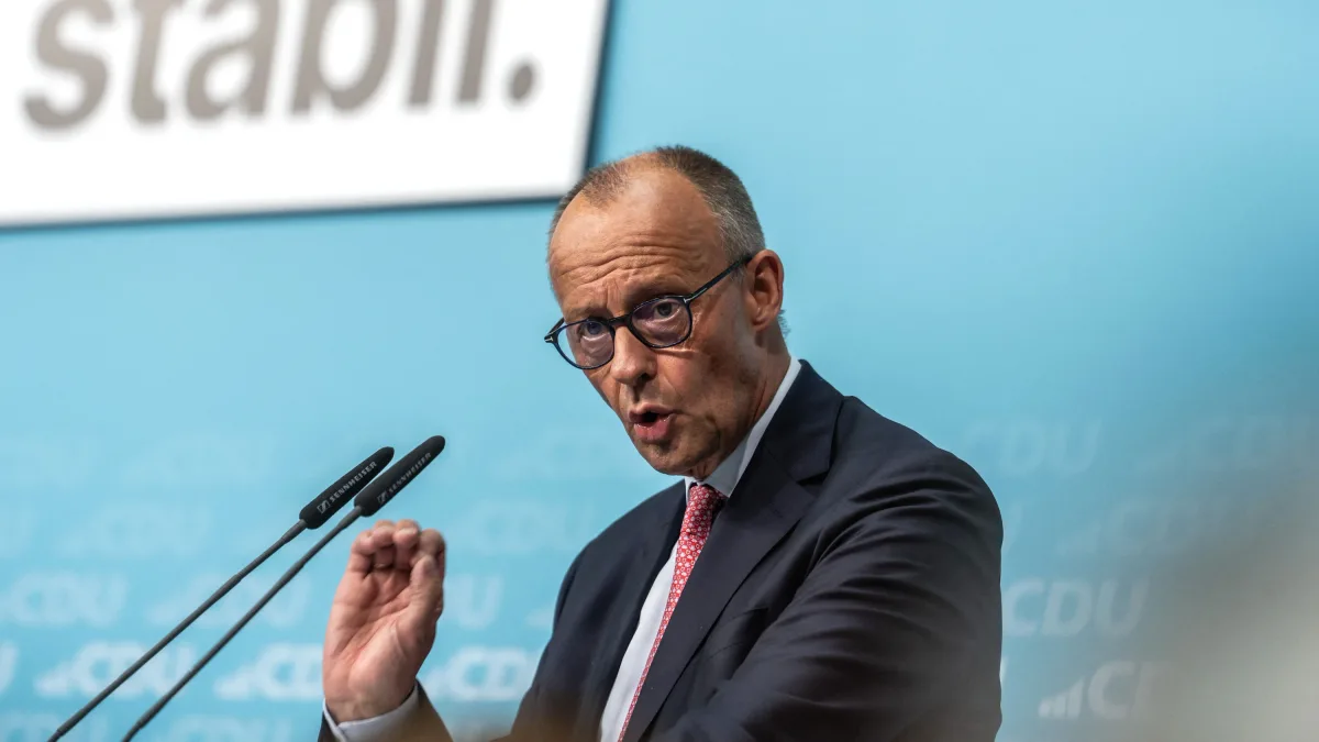 Deutschland-Liveblog: Merz ruft zum Kampf gegen Rassismus und Judenhass auf