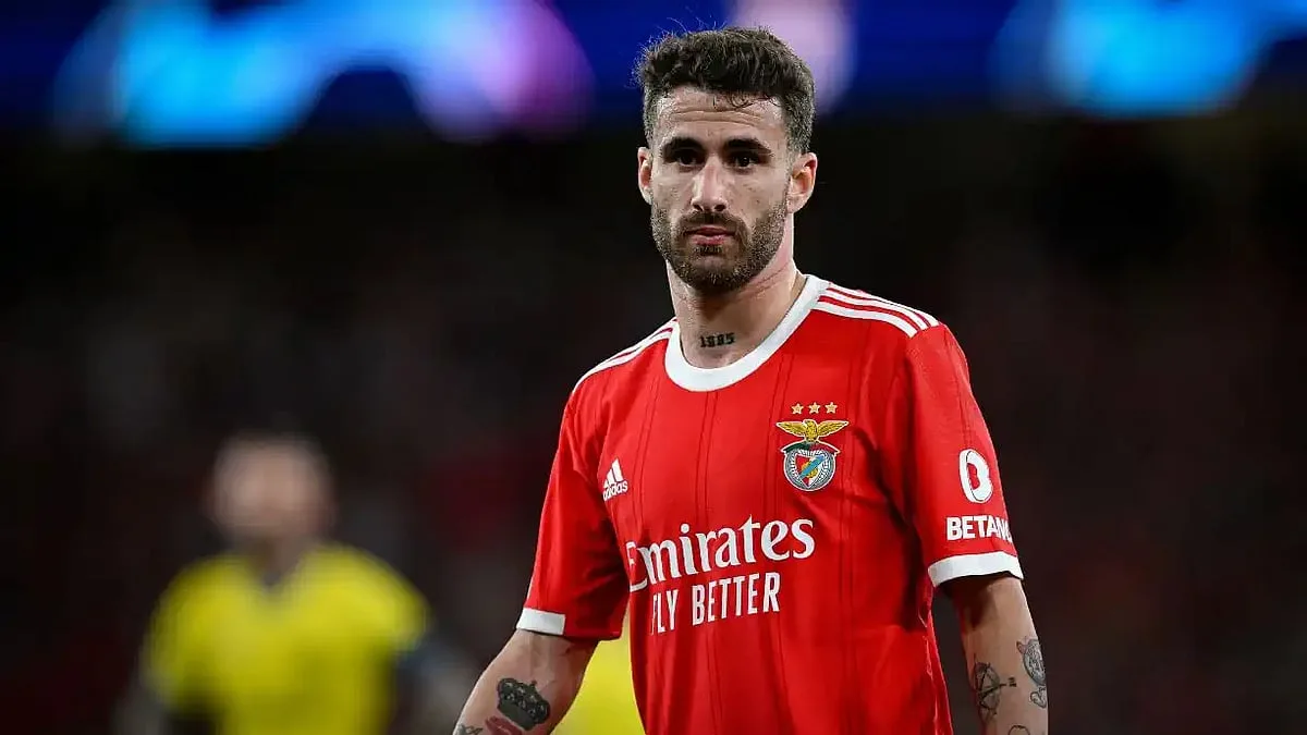 Dos 350 jogos aos 103 golos: os números que fazem de Rafa um histórico do Benfica