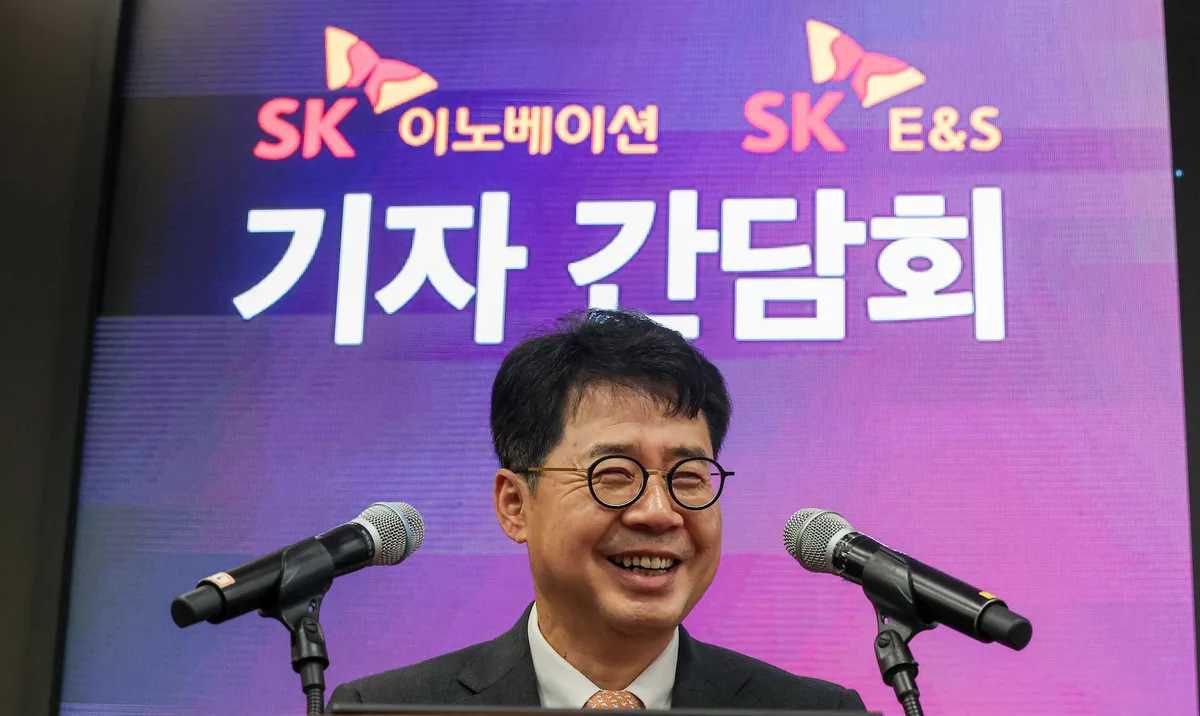 경제 통합 이어 SK하이닉스 공장까지… 日에 공들이는 최태원, 주목받는 ‘박상규 역할론’