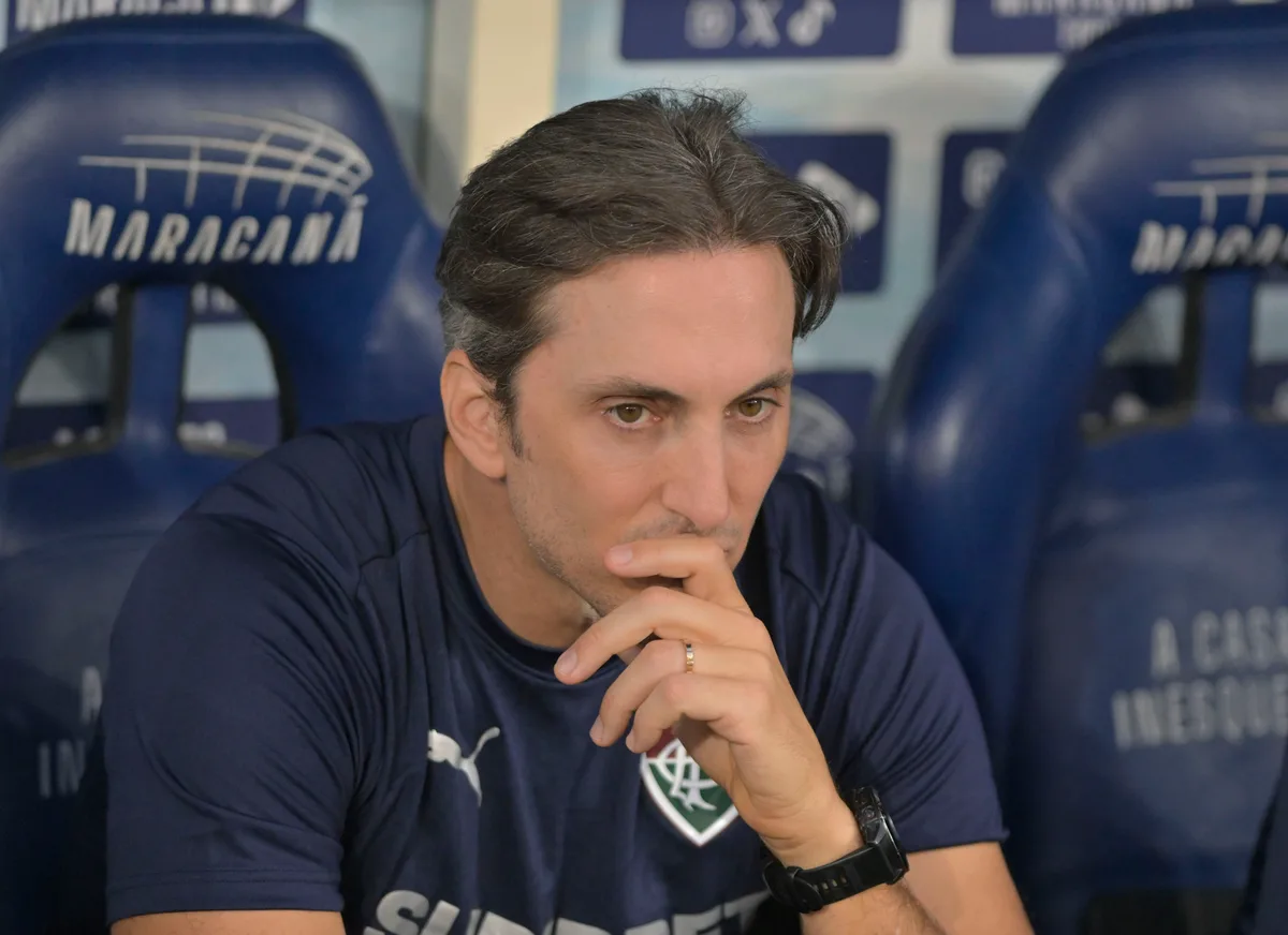 Quem deve ser o novo treinador do Fluminense? Vote