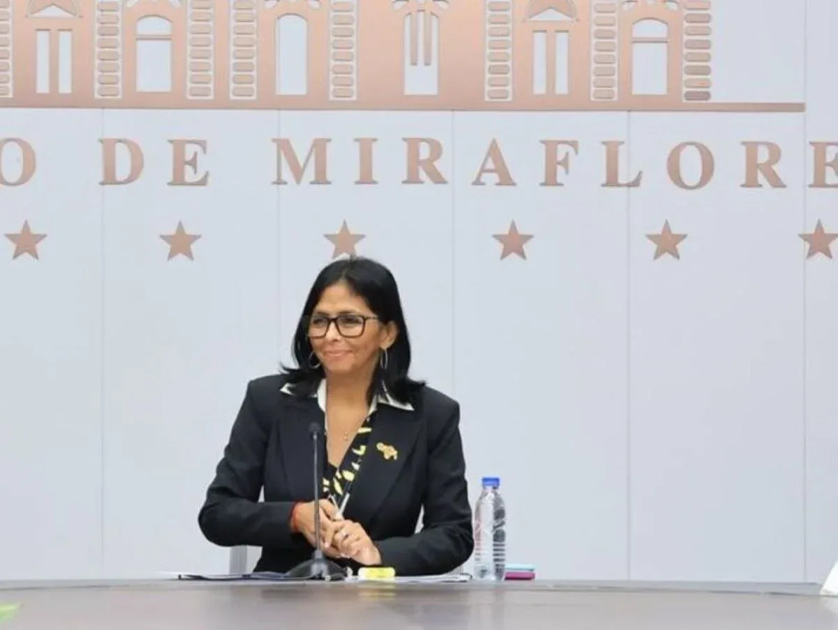 Delcy Rodríguez aborda con HRW las garantías fundamentales en Venezuela