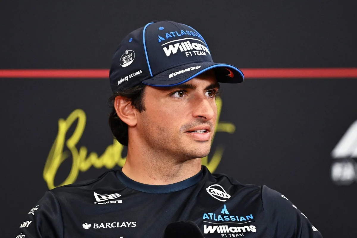 F1: Williams anuncia renovação de contrato de Carlos Sainz